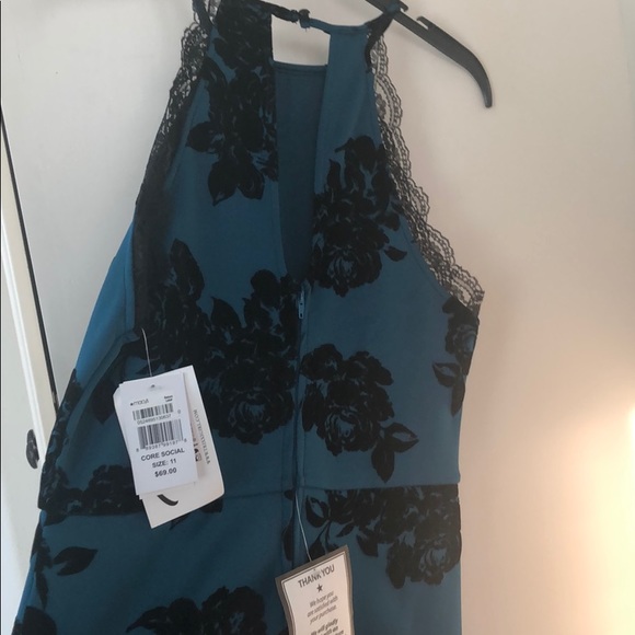 Trixxi Core Social Dress - Picture 4 of 6